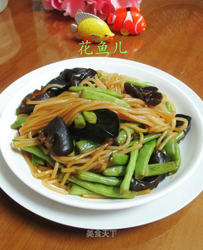 黑木耳梅豆炒米粉