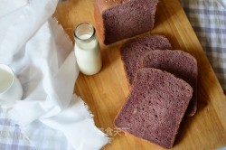 #第四届烘焙大赛暨是爱吃节#紫米红糖面包