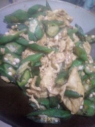 秋葵炒鸡蛋