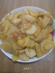 墨鱼丸炒土豆片