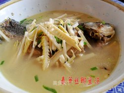春笋丝鲫鱼汤