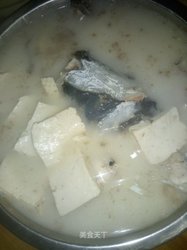 鱼头豆腐汤