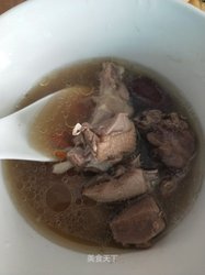 鸽子药膳汤