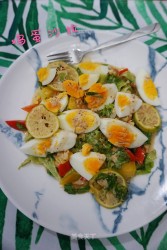 鸡蛋生菜沙拉