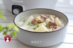 酸萝卜鸭汤