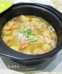 豆腐包鲜虾砂锅煲