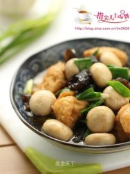 口蘑烩豆腐圆子
