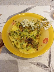 槐花鸡蛋饼