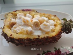 菠萝船水果沙拉