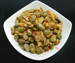鸡蛋虾皮炒蚕豆