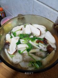 松茸菌牛肉汤