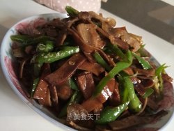 牛皮干子炒肉片