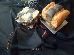 芝麻原味双色土司