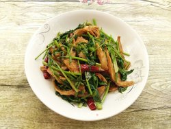香菜炒面筋
