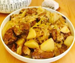 土豆排骨烩酸菜