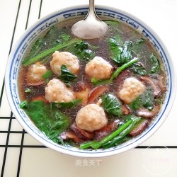 鸡肉丸子菠菜汤