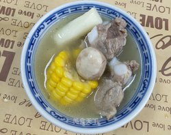 排骨山药玉米汤