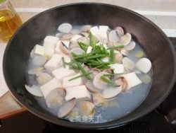 豆腐蚬汤