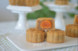 莲蓉蛋黄月饼——又是月饼季