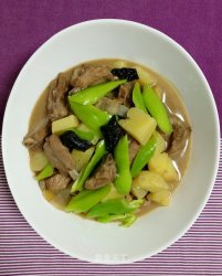 土豆炖排骨