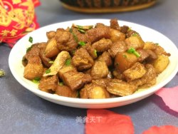 油豆腐焖五花肉