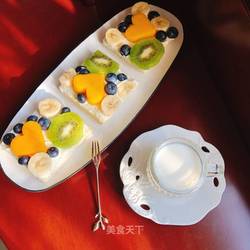 开放式水果三明治