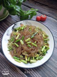 蒜薹炒粉条
