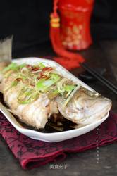 【广东】清蒸鲈鱼
