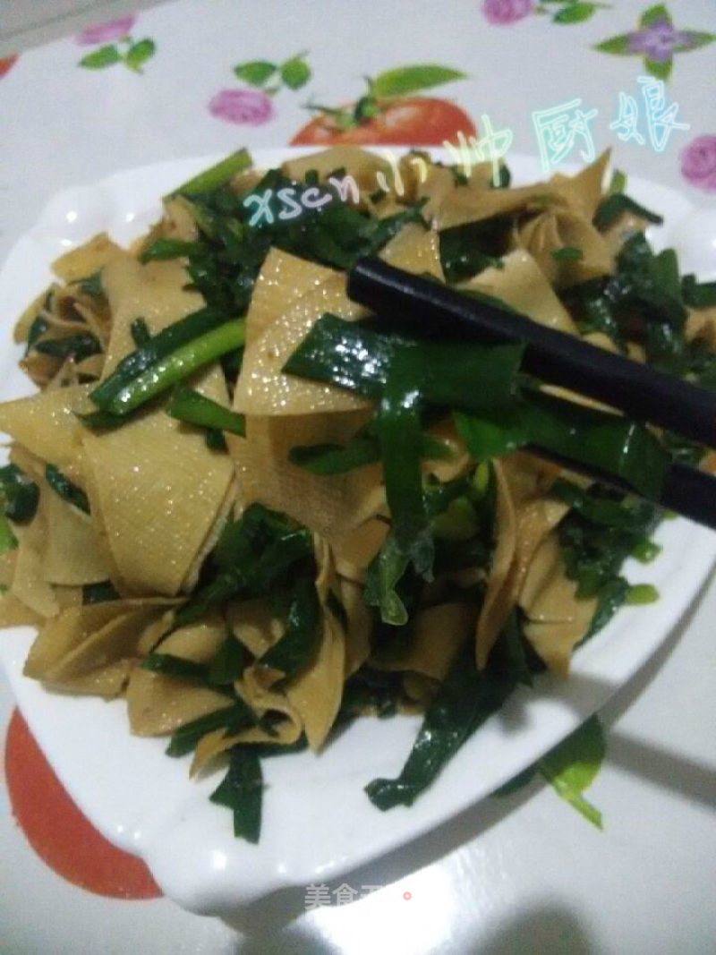 干豆腐炒韭菜