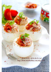 超营养早餐—韩式金枪鱼镶蛋盅