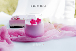 火龙果酸奶奶昔