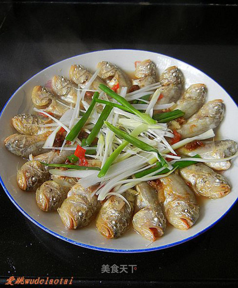 葱丝辣味梅童鱼