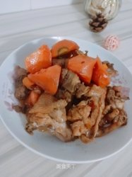 胡萝卜烧鸡块