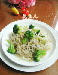西兰花炒绿豆芽