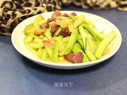 西葫芦炒腊肉