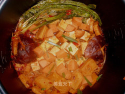 黔式辣味豆腐锅