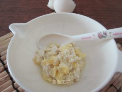 宝宝辅食——蛋黄豆腐泥