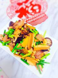 腊肉香炒蒜薹