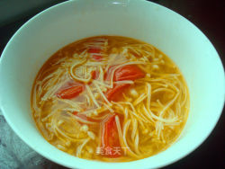 清爽美味——金针菇西红柿汤