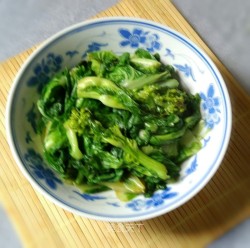 清炒白菜苔