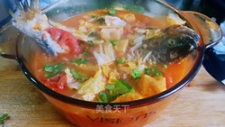 酸汤鲈鱼