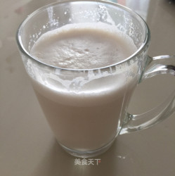 花生核桃红枣牛奶