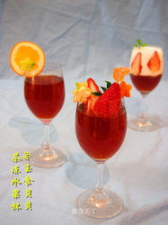 茶冻水果杯——草莓时光1