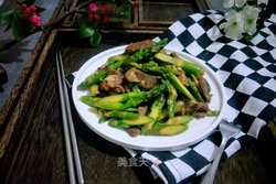 猪肉炒芦笋