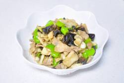 青椒蘑菇炒肉片