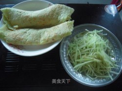 瓜皮香饼和凉拌小菜