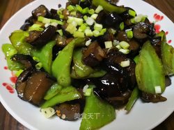 茄子炒青椒