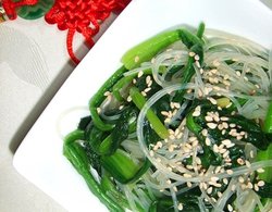 上班族的晚餐也美好--凉拌菠菜粉丝