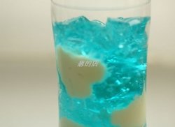 吃一口杯中的蓝天