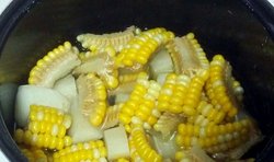 土豆甜玉米汤
